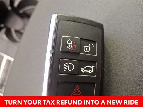 Used 2020 Land Rover Discovery Landmark image 18