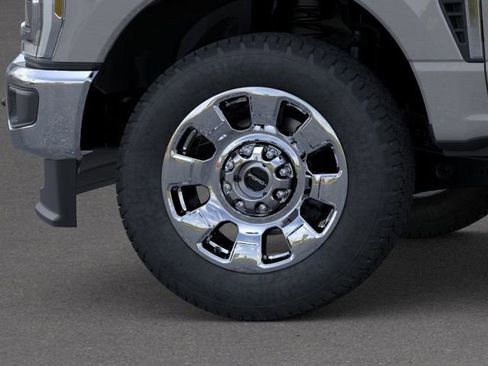New 2026 Ford F250 Lariat w/ Chrome Package image 19