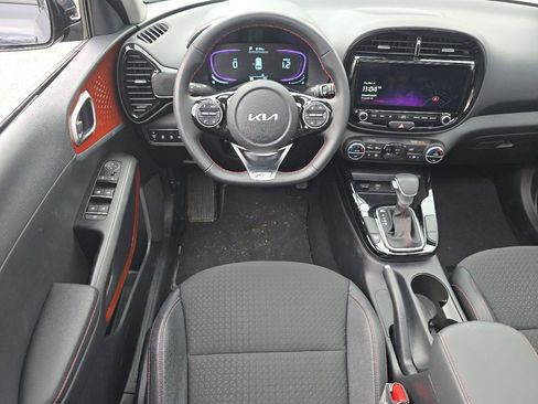 Used 2025 Kia Soul GT-Line image 24