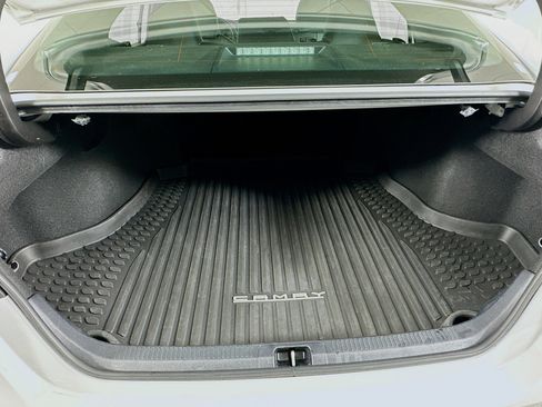 Used 2022 Toyota Camry SE image 26