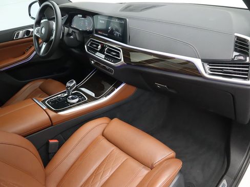 Certified 2023 BMW X5 M50i w/ Executive Package image 18