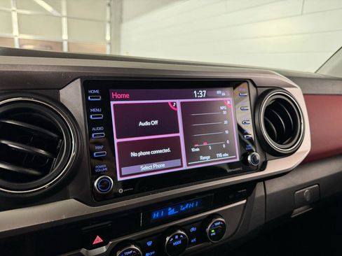 Used 2022 Toyota Tacoma SR5 image 21