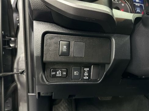 Used 2021 Toyota Tacoma TRD Off-Road image 31