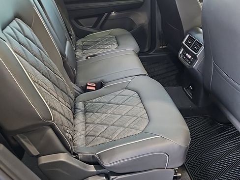 New 2026 Volkswagen Atlas SEL Premium R-Line AWD/4WD image 17
