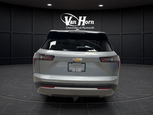 New 2026 Chevrolet Equinox LT w/ Convenience Package II AWD/4WD image 4
