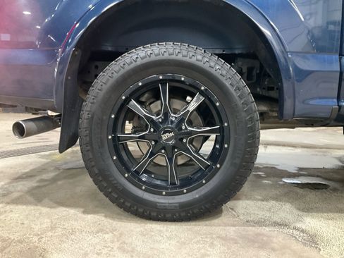 Used 2018 Ford F150 Lariat w/ Equipment Group 502A Luxury image 18