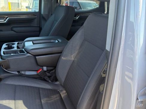 Used 2024 Chevrolet Silverado 1500 LT image 8