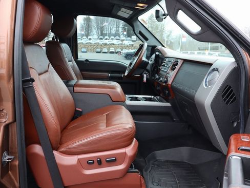Used 2012 Ford F250 King Ranch w/ King Ranch w/Chrome Pkg image 20