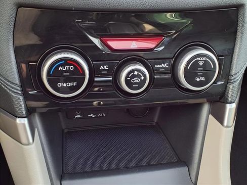 Used 2023 Subaru Forester Premium image 18