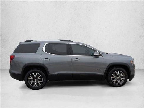 Used 2021 GMC Acadia SLE w/ Driver Convenience Package image 4