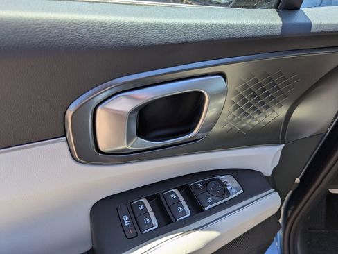New 2026 Kia Sorento EX AWD/4WD image 19