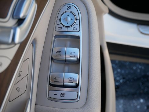 Used 2021 Mercedes-Benz GLC 300 GLC 300 image 19