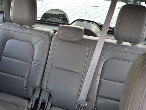 Used 2020 Lincoln Navigator Reserve w/ Luxury Package image 19