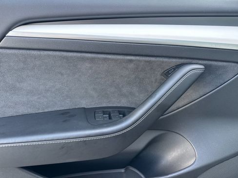 Used 2021 Tesla Model 3 Long Range AWD/4WD image 11