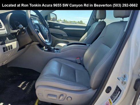 Used 2016 Toyota Highlander XLE AWD/4WD image 9