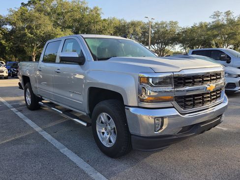 Used 2018 Chevrolet Silverado 1500 LT w/ All Star Edition RWD image 2