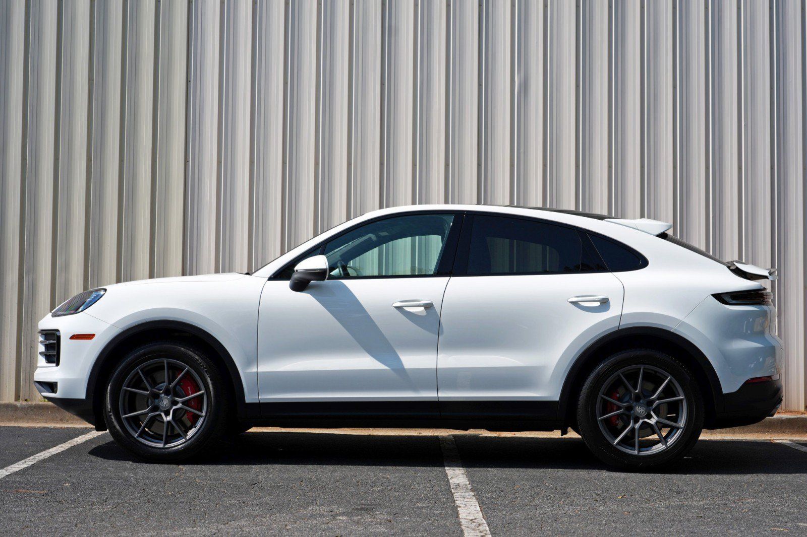 Used 2024 Porsche Cayenne S AWD/4WD image 9