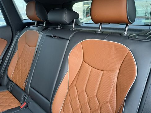 Used 2025 Volkswagen Tiguan SEL R-Line image 22