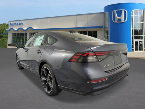 New 2026 Honda Accord SE image 2