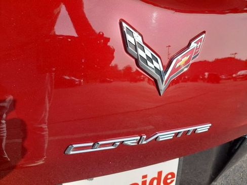 Used 2019 Chevrolet Corvette Stingray Coupe w/ 1LT RWD image 30