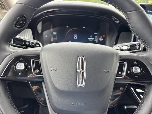 Used 2023 Lincoln Corsair FWD image 23