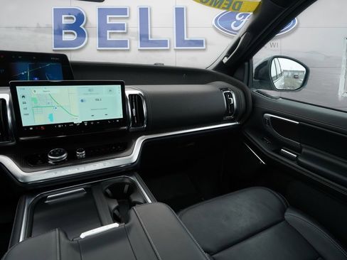 New 2025 Ford Expedition Max Platinum w/ Stealth Performance Package AWD/4WD image 22