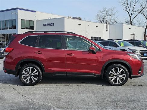 Used 2022 Subaru Forester Limited image 7