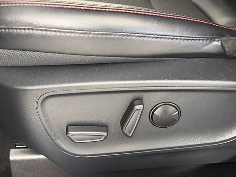 Certified 2025 Ford Escape ST-Line Select AWD/4WD image 26