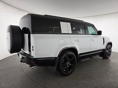 New 2025 Land Rover Defender 130 V8 AWD/4WD image 2