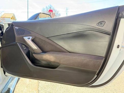 Used 2016 Chevrolet Corvette Z06 w/ 3LZ Preferred Equipment Group RWD image 42