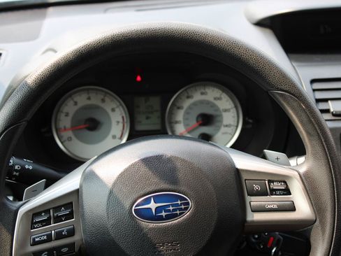Used 2014 Subaru Impreza 2.0i Premium w/ All-Weather Package w/CVT AWD/4WD image 11