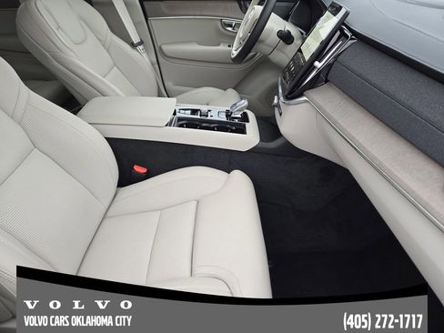 Used 2026 Volvo XC90 B6 Ultra w/ Protection Package Premier AWD/4WD image 11