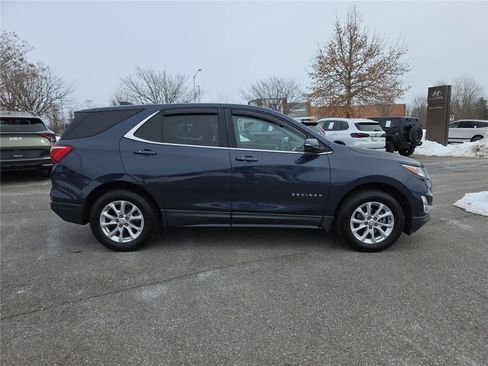 Used 2018 Chevrolet Equinox LT image 3