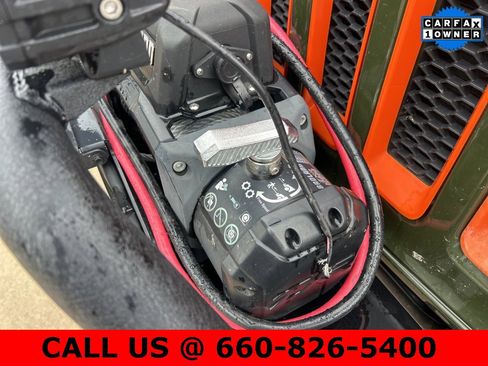 Used 2023 Jeep Wrangler Sport image 33