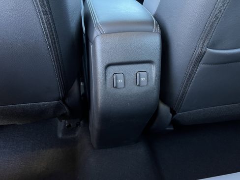 Used 2023 Nissan Kicks SR w/ SR Premium Package image 33