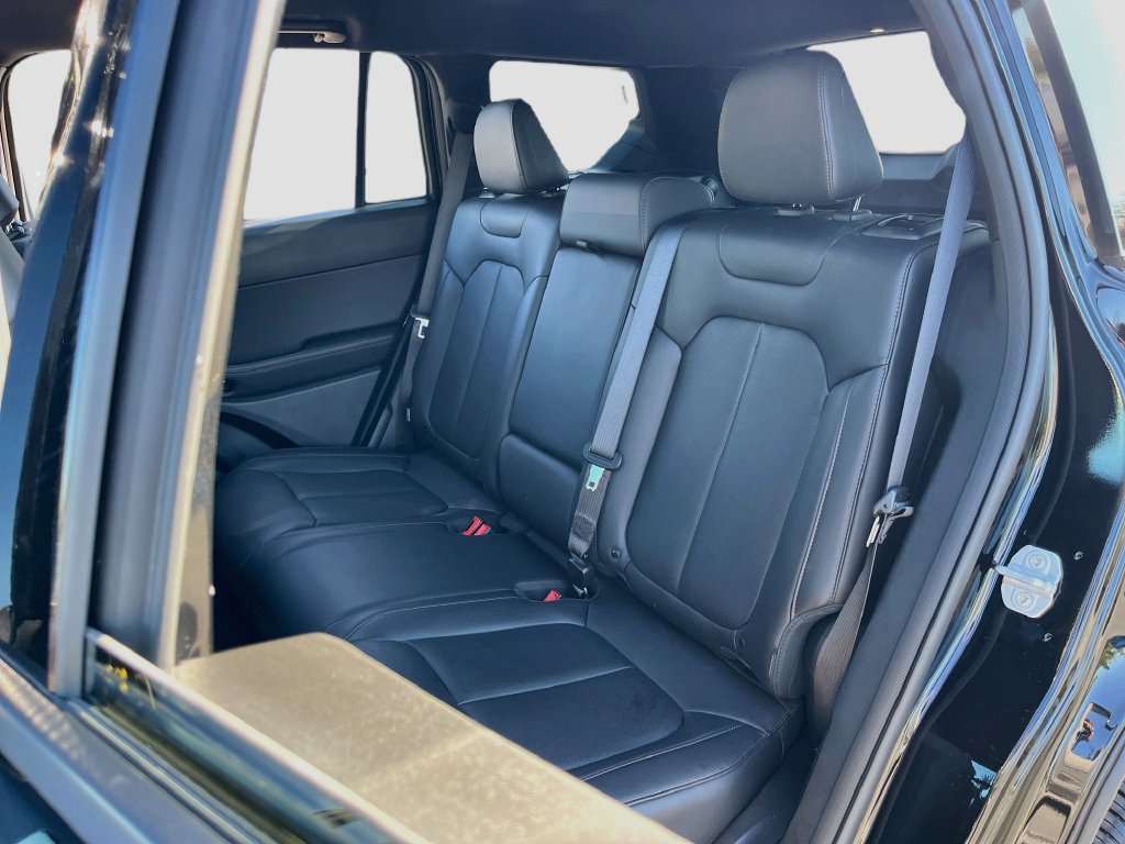 Used 2026 Jeep Cherokee Limited AWD/4WD image 24