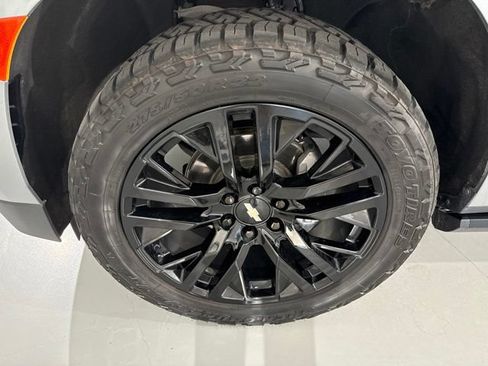 Used 2023 Chevrolet Tahoe High Country AWD/4WD image 4