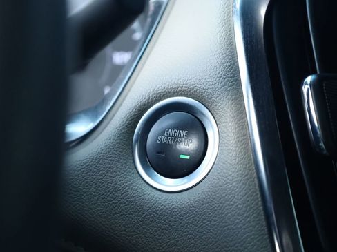 Used 2023 Chevrolet Traverse LS w/ Safety Package image 5