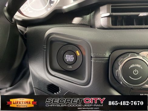 New 2026 Jeep Wrangler Unlimited Rubicon image 17