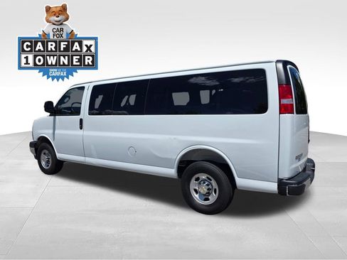 Certified 2025 Chevrolet Express 3500 LT w/ LT Preferred Equipment Group RWD image 5