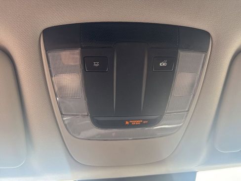 Used 2025 Kia Sportage LX AWD/4WD image 24