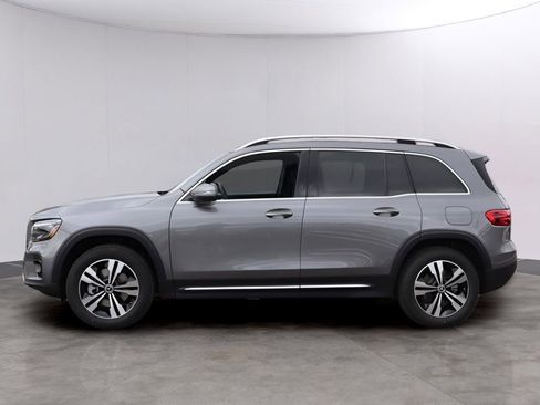 New 2026 Mercedes-Benz GLB 250 4MATIC image 4