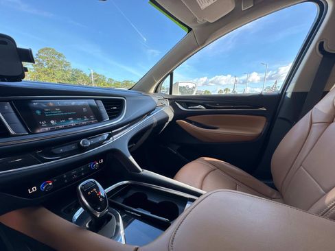 Used 2019 Buick Enclave Essence FWD image 27