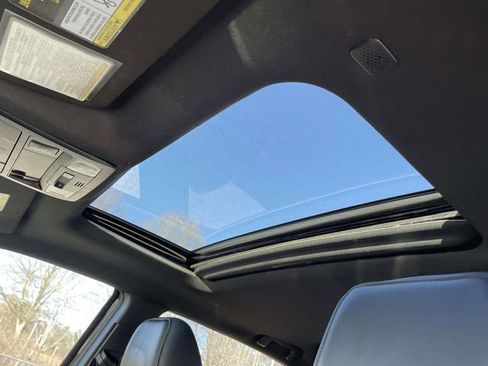 Used 2019 Toyota Tacoma TRD Sport w/ TRD Premium Sport Package image 23