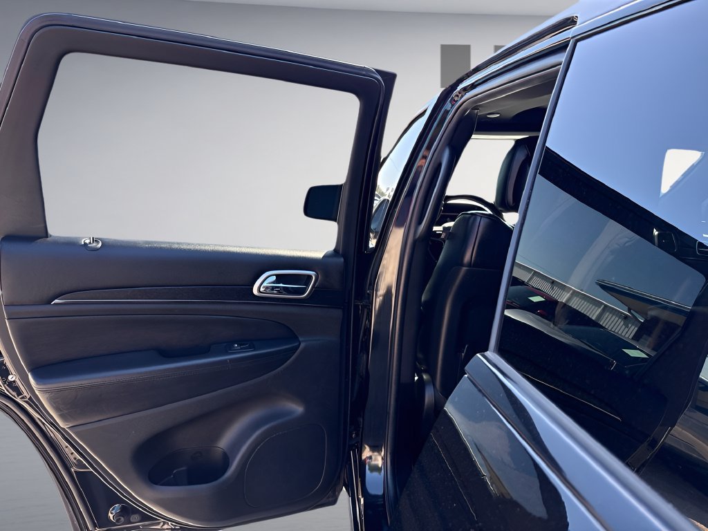 Used 2018 Jeep Grand Cherokee High Altitude AWD/4WD image 18