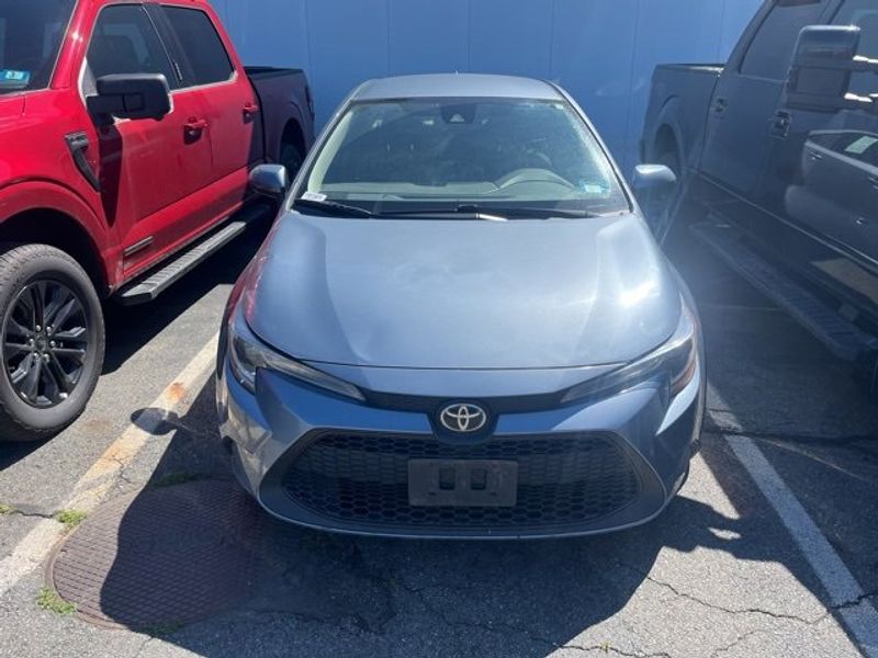 Used 2020 Toyota Corolla LE image 1