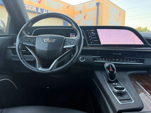 Used 2021 Cadillac Escalade Luxury RWD image 22