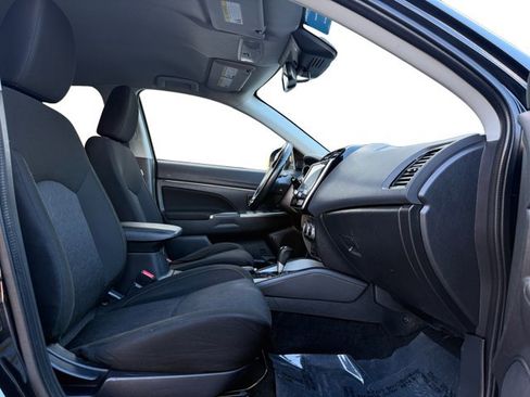 Used 2020 Mitsubishi Outlander Sport SE image 12