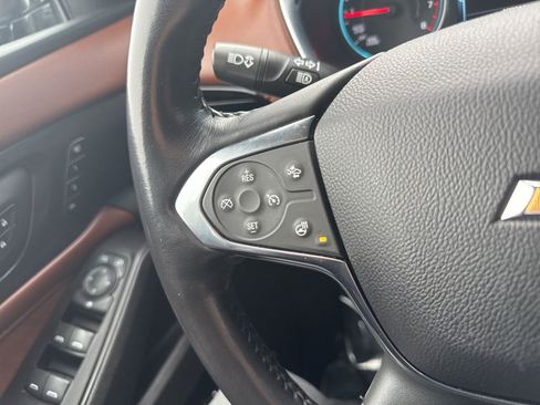 Used 2019 Chevrolet Traverse High Country AWD/4WD image 39