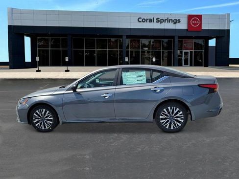 New 2026 Nissan Altima 2.5 SV FWD image 2